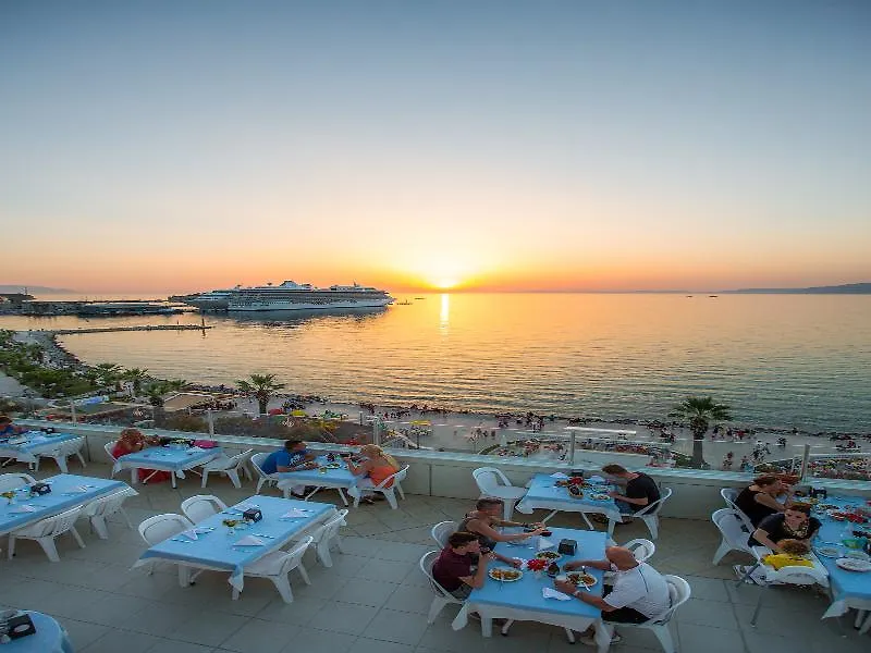Derici Hotel Kusadasi 4*,
