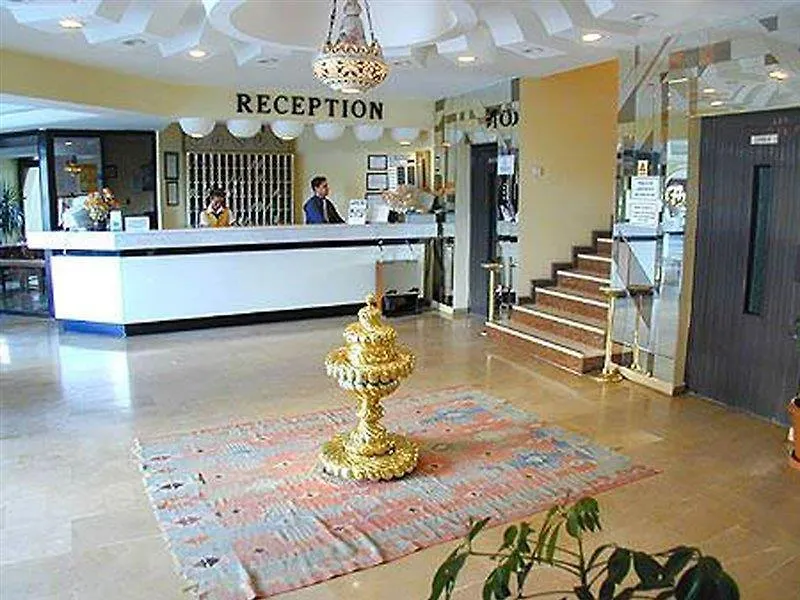 Derici Hotel Kusadası 4*,